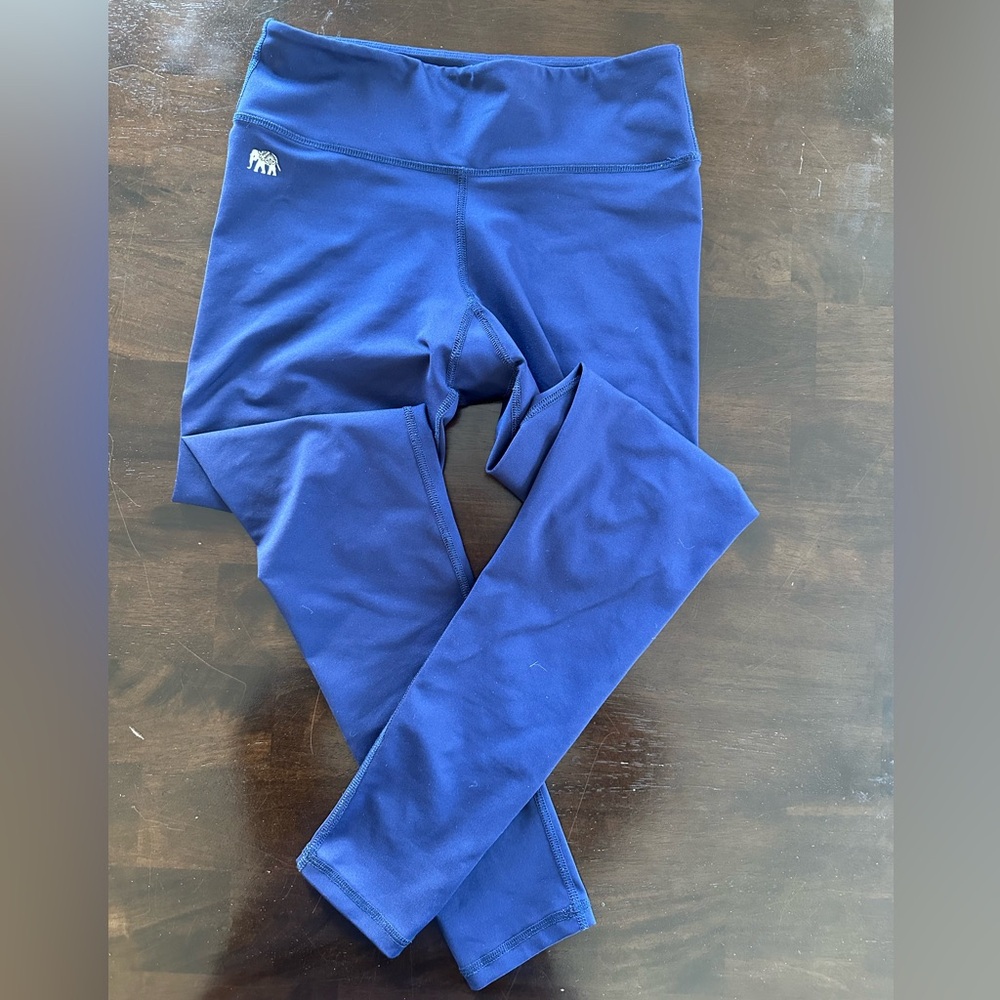 AZIAM  the Modern Goddesss lifestyle yoga leggings